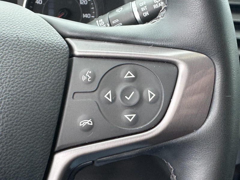 GMC Acadia Vehicle Full-screen Gallery Image 20