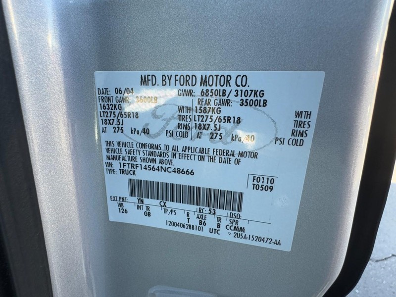 Ford F-150 Vehicle Full-screen Gallery Image 22