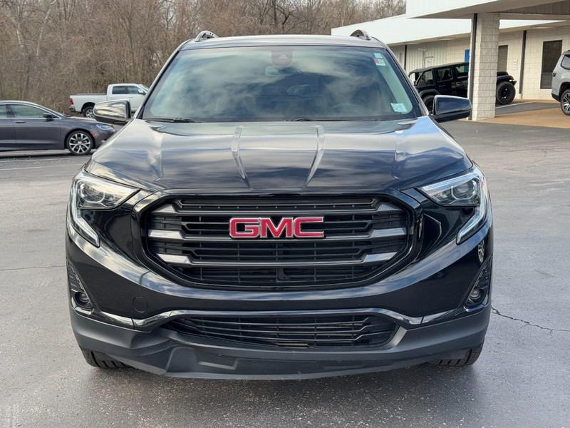 GMC Terrain Vehicle Full-screen Gallery Image 09