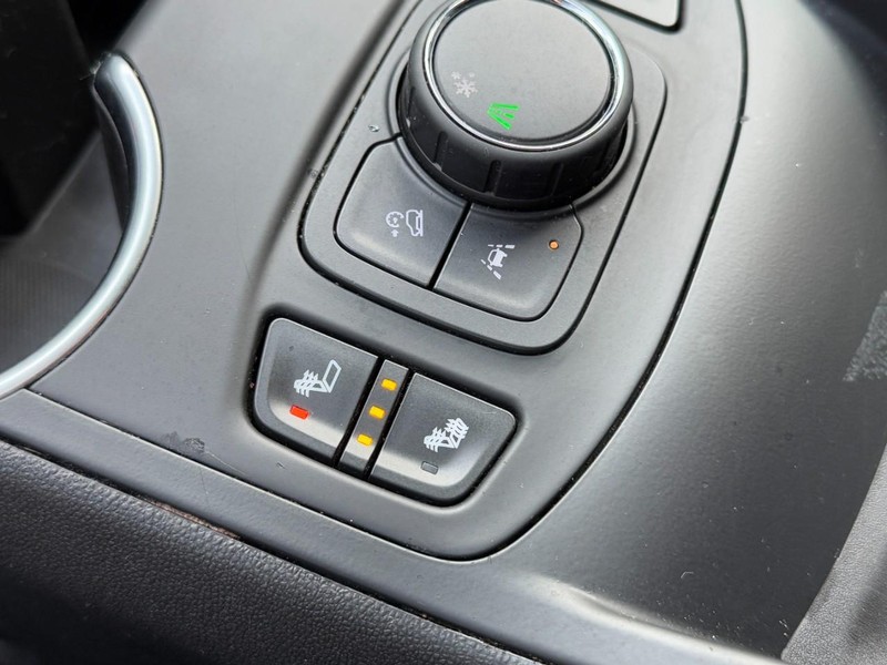 GMC Terrain Vehicle Full-screen Gallery Image 20