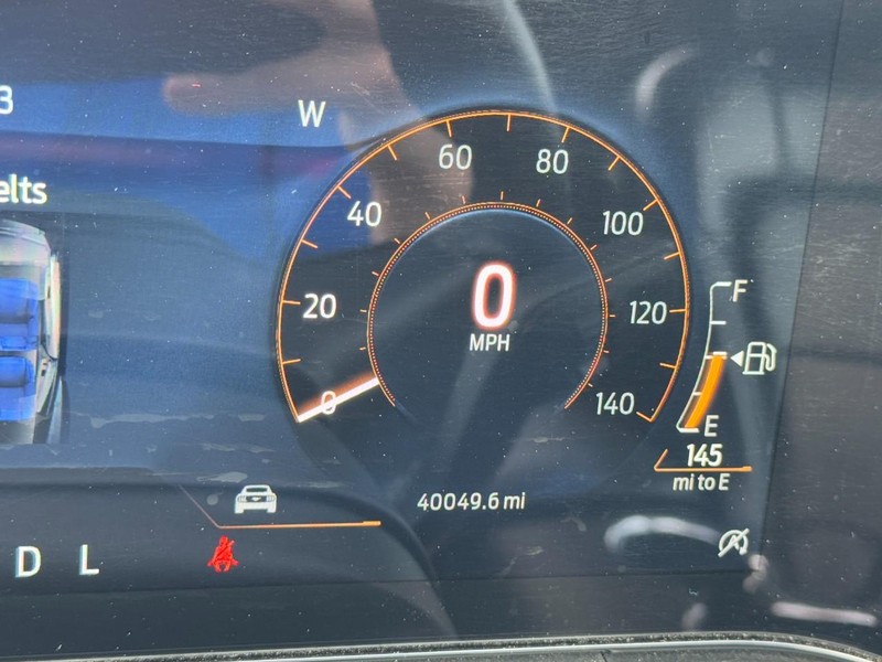 Ford Mustang Vehicle Full-screen Gallery Image 18