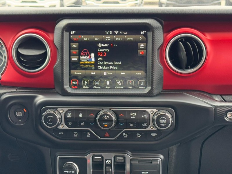 Jeep Wrangler Unlimited Vehicle Full-screen Gallery Image 13