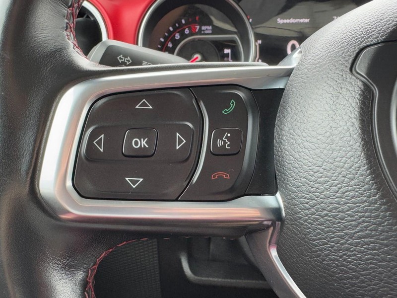 Jeep Wrangler Unlimited Vehicle Full-screen Gallery Image 16