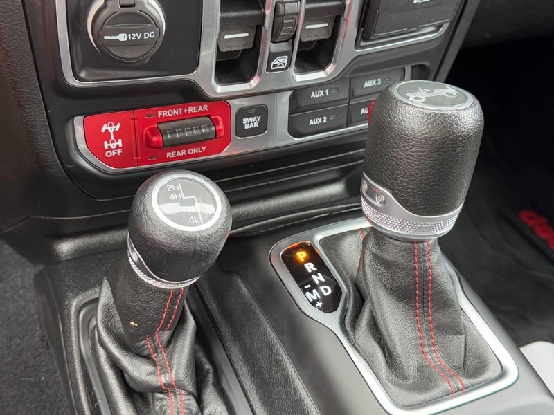 Jeep Wrangler Unlimited Vehicle Full-screen Gallery Image 19