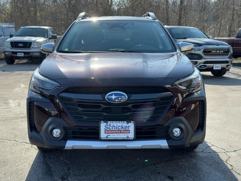 Subaru Outback Vehicle Full-screen Gallery Image 09