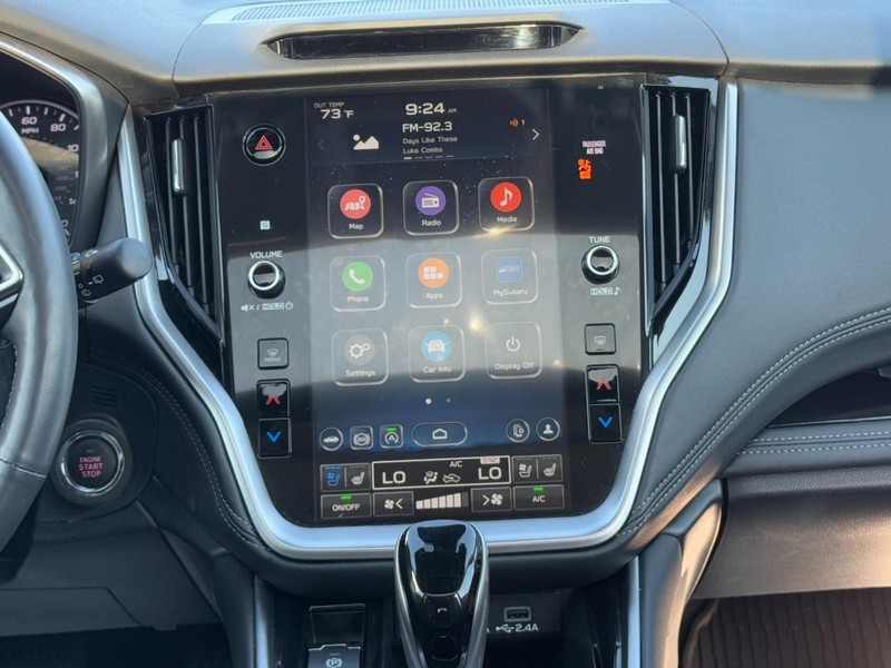 Subaru Outback Vehicle Full-screen Gallery Image 13