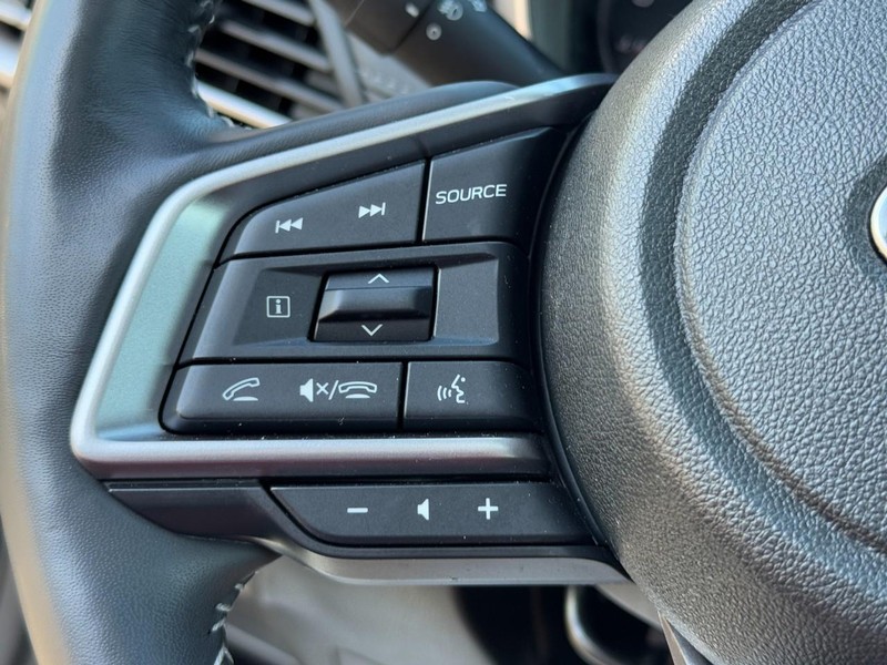 Subaru Outback Vehicle Full-screen Gallery Image 18