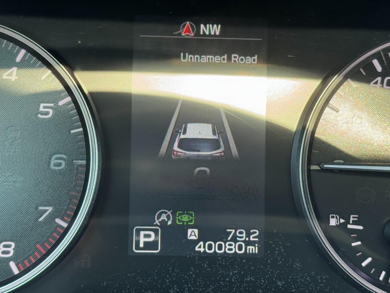 Subaru Outback Vehicle Full-screen Gallery Image 20