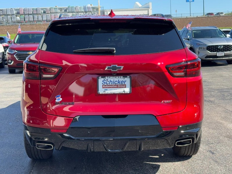 Chevrolet Blazer Vehicle Full-screen Gallery Image 04