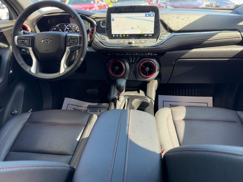 Chevrolet Blazer Vehicle Full-screen Gallery Image 11