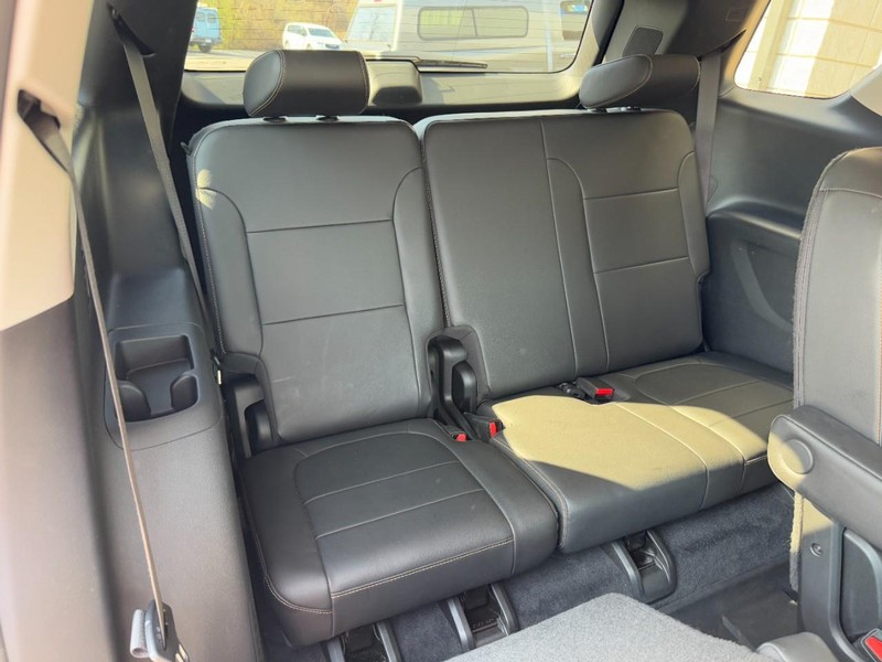 Chevrolet Traverse Vehicle Full-screen Gallery Image 12
