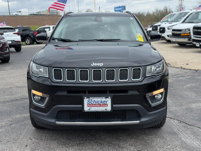 Jeep Compass Vehicle Full-screen Gallery Image 09