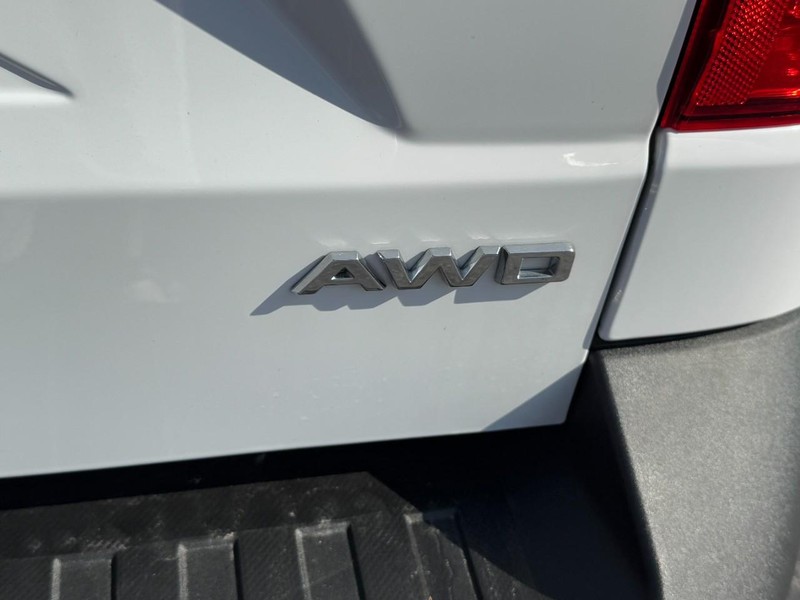 Ford Maverick Vehicle Full-screen Gallery Image 06