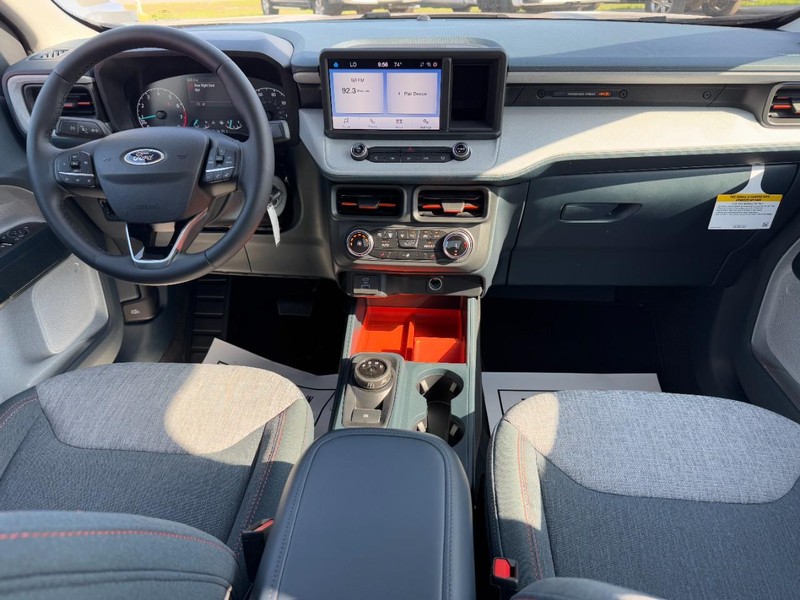 Ford Maverick Vehicle Full-screen Gallery Image 13