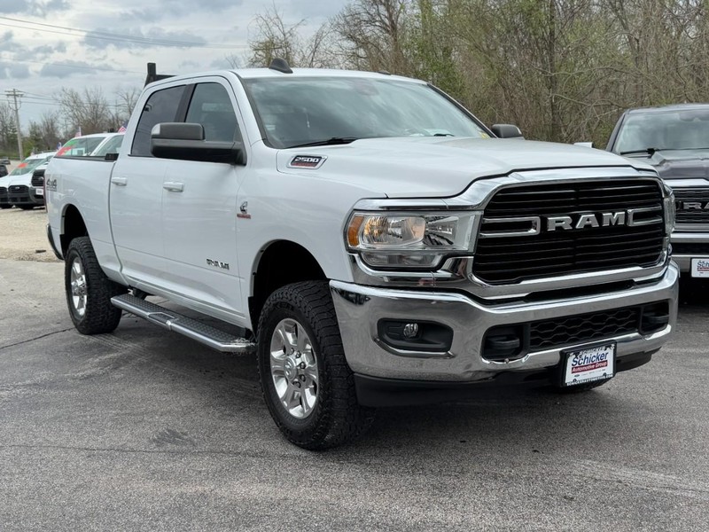 Ram 2500 Vehicle Full-screen Gallery Image 02