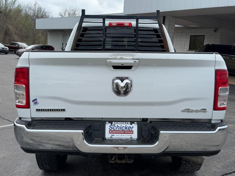 Ram 2500 Vehicle Full-screen Gallery Image 04