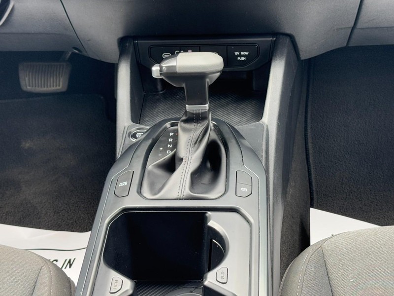 Kia K4 Vehicle Full-screen Gallery Image 14