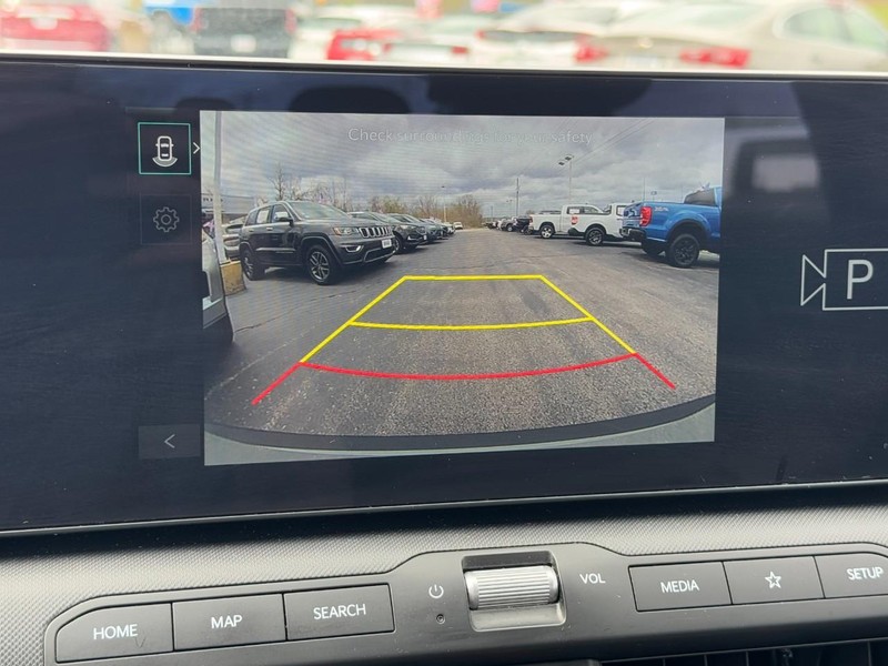 Kia K4 Vehicle Full-screen Gallery Image 19
