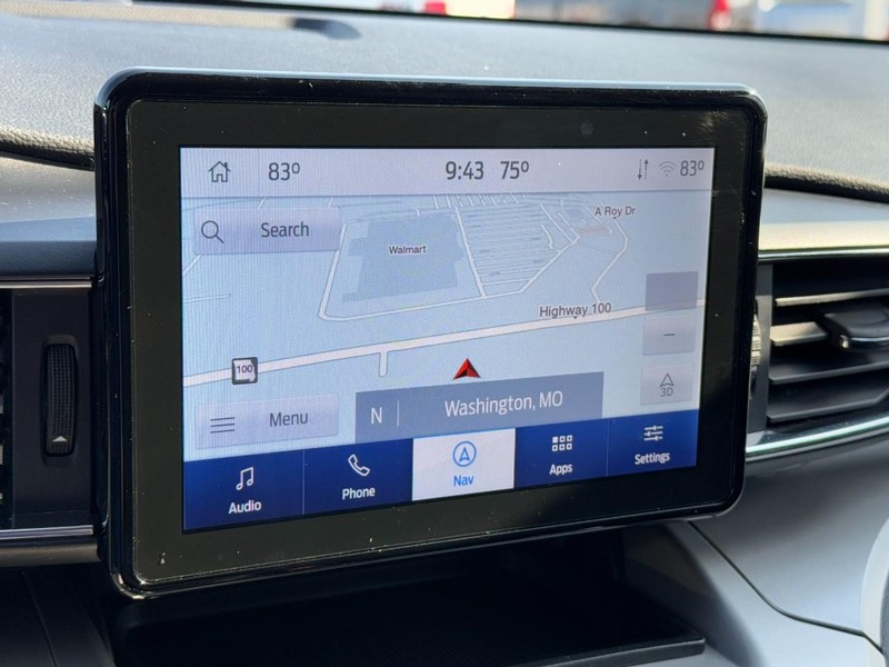 Ford Explorer Vehicle Full-screen Gallery Image 23