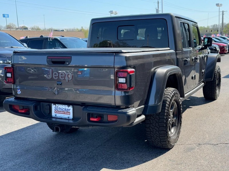 Jeep Gladiator Vehicle Full-screen Gallery Image 03