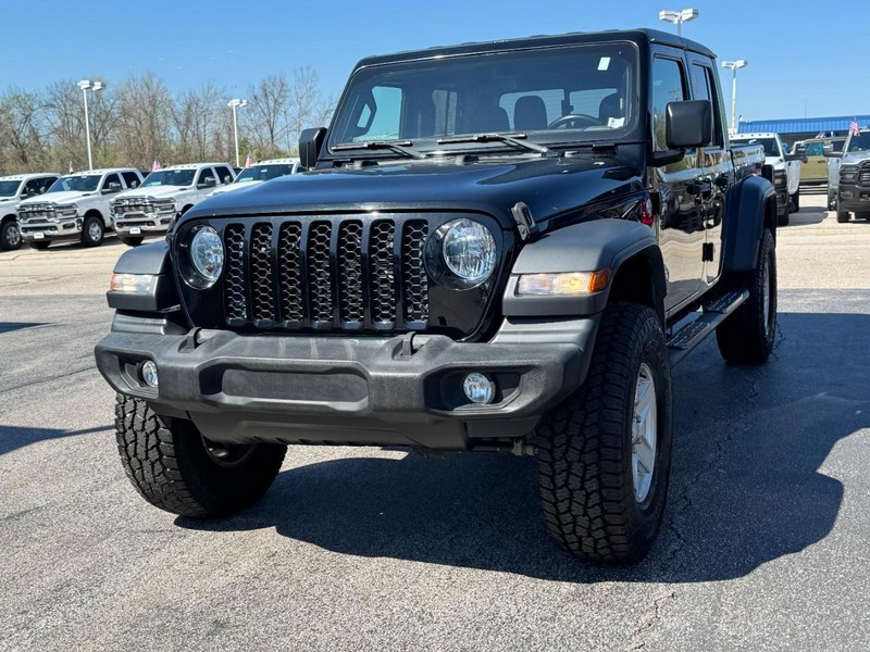 Jeep Gladiator Vehicle Full-screen Gallery Image 08