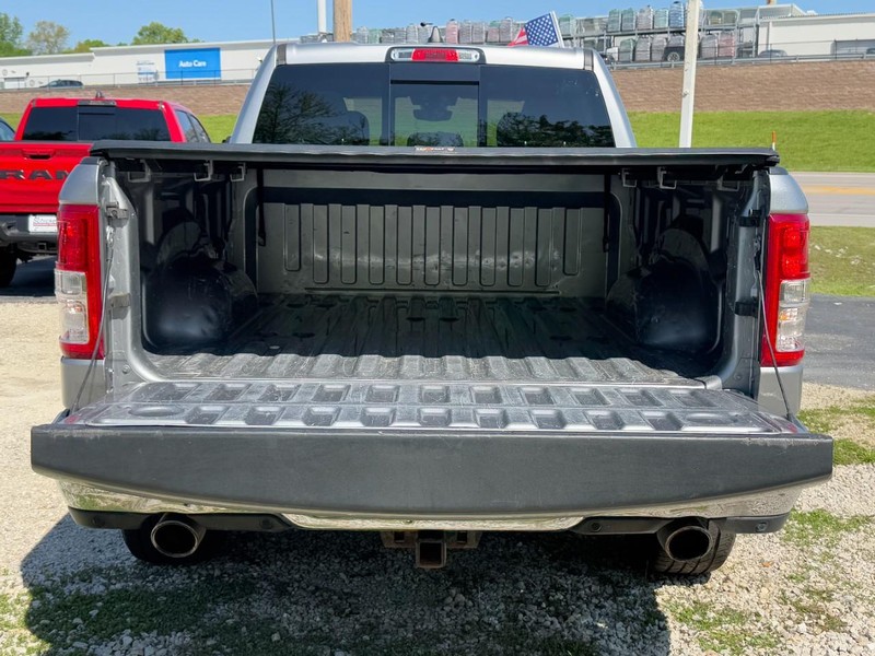 Ram 1500 Vehicle Full-screen Gallery Image 05