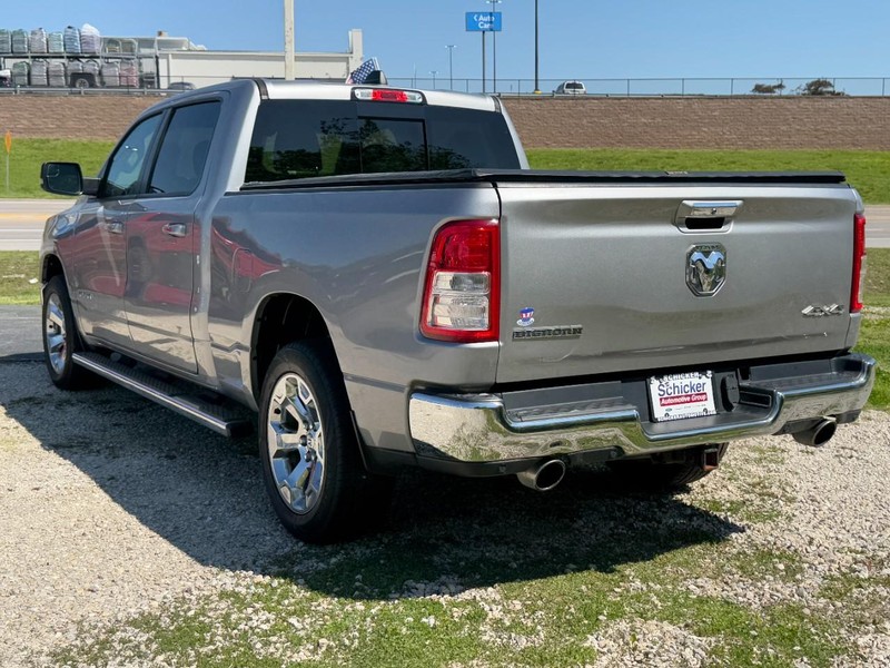 Ram 1500 Vehicle Full-screen Gallery Image 06