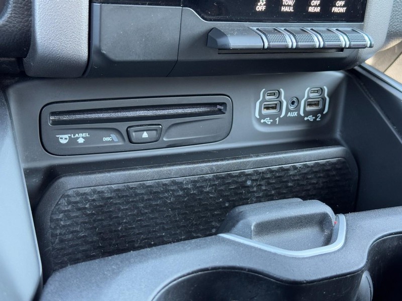Ram 1500 Vehicle Full-screen Gallery Image 20