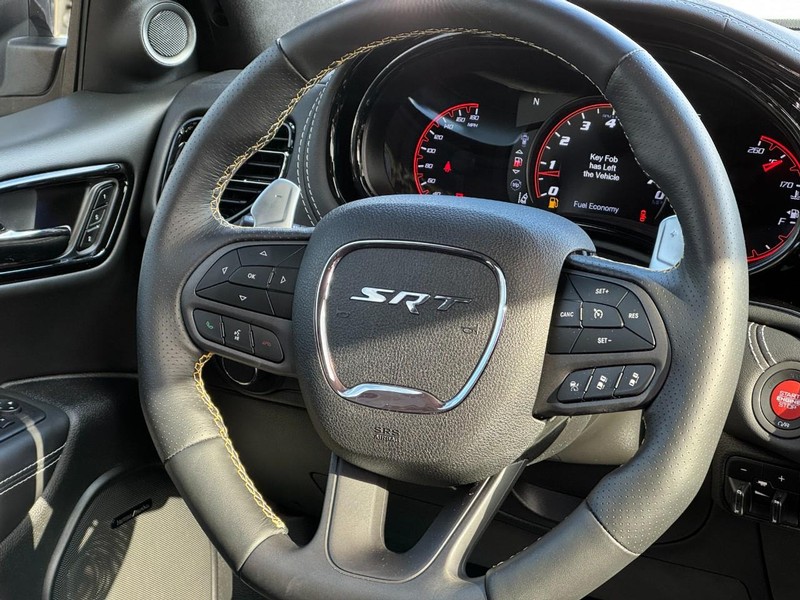 Dodge Durango Vehicle Full-screen Gallery Image 13