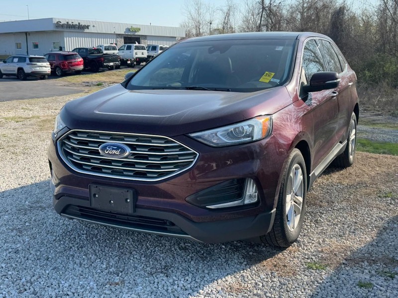 Ford Edge Vehicle Full-screen Gallery Image 02