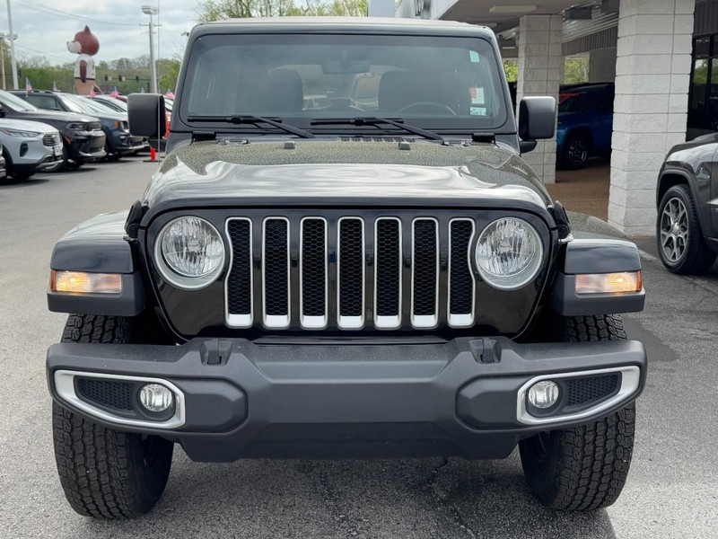 Jeep Wrangler Vehicle Full-screen Gallery Image 09