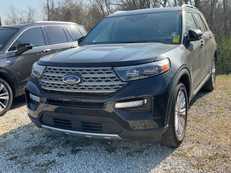 Ford Explorer Vehicle Full-screen Gallery Image 02