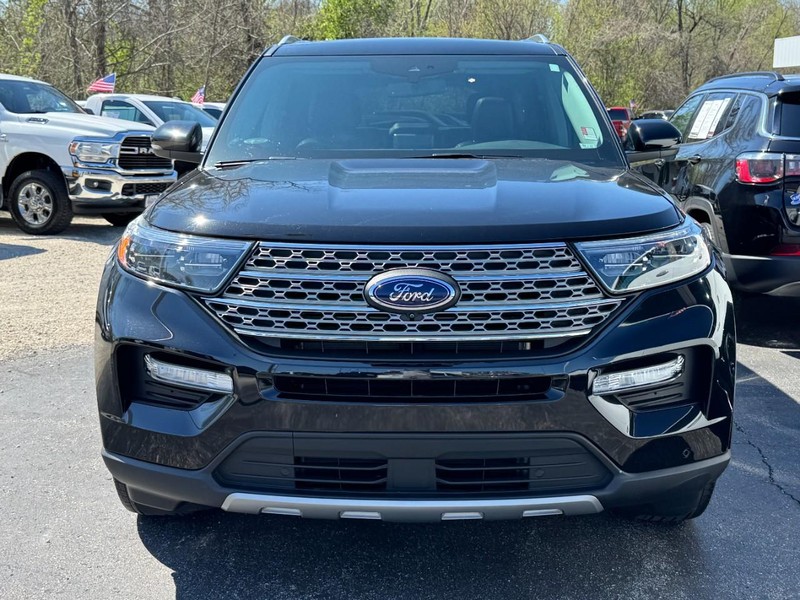 Ford Explorer Vehicle Full-screen Gallery Image 09