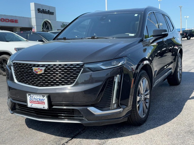 Cadillac XT6 Vehicle Full-screen Gallery Image 08