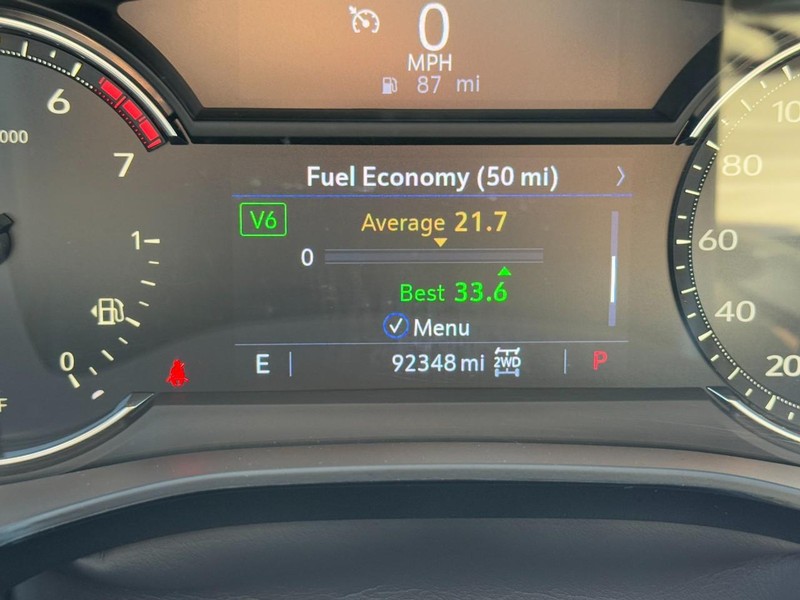 Cadillac XT6 Vehicle Full-screen Gallery Image 21