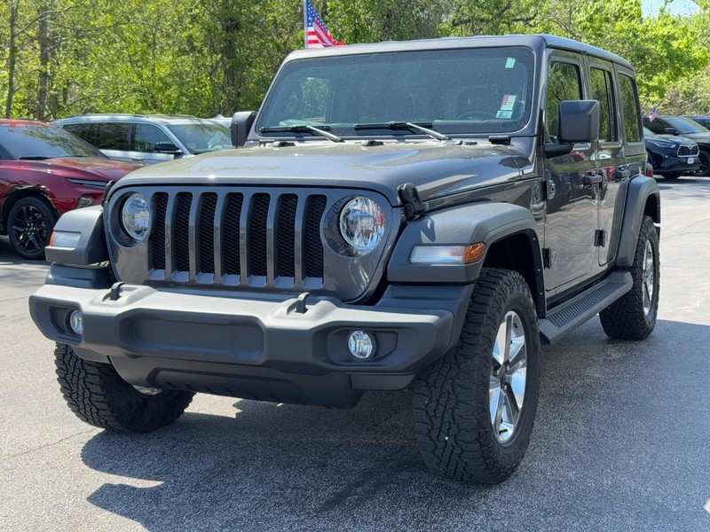 Jeep Wrangler Vehicle Full-screen Gallery Image 08