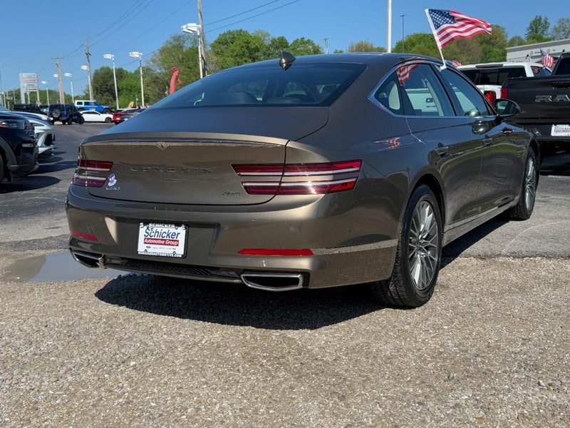 Genesis G80 Vehicle Full-screen Gallery Image 03