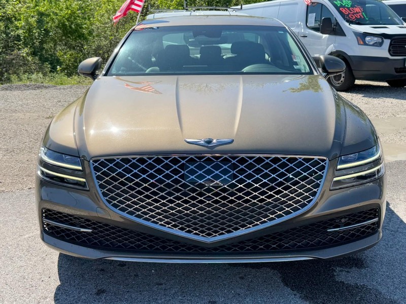 Genesis G80 Vehicle Full-screen Gallery Image 09