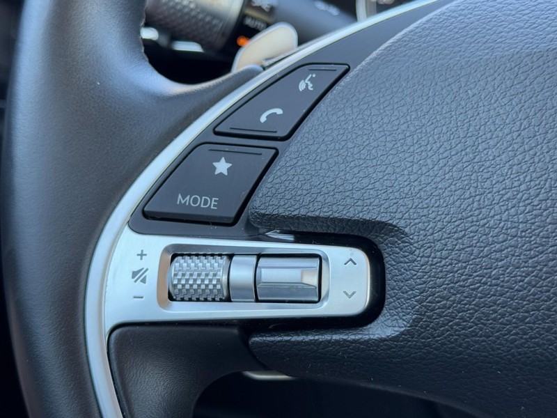 Genesis G80 Vehicle Full-screen Gallery Image 16