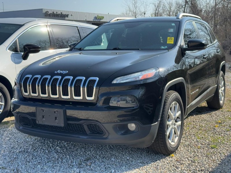 Jeep Cherokee Vehicle Full-screen Gallery Image 02
