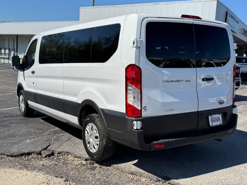 Ford Transit Passenger Wagon Vehicle Full-screen Gallery Image 06