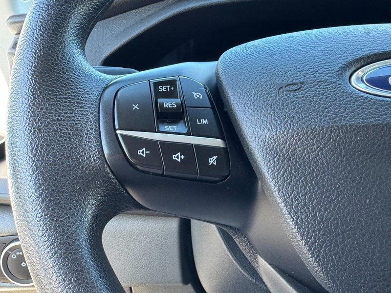 Ford Transit Passenger Wagon Vehicle Full-screen Gallery Image 17