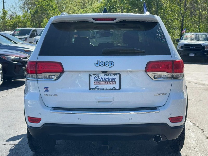 Jeep Grand Cherokee Vehicle Full-screen Gallery Image 04