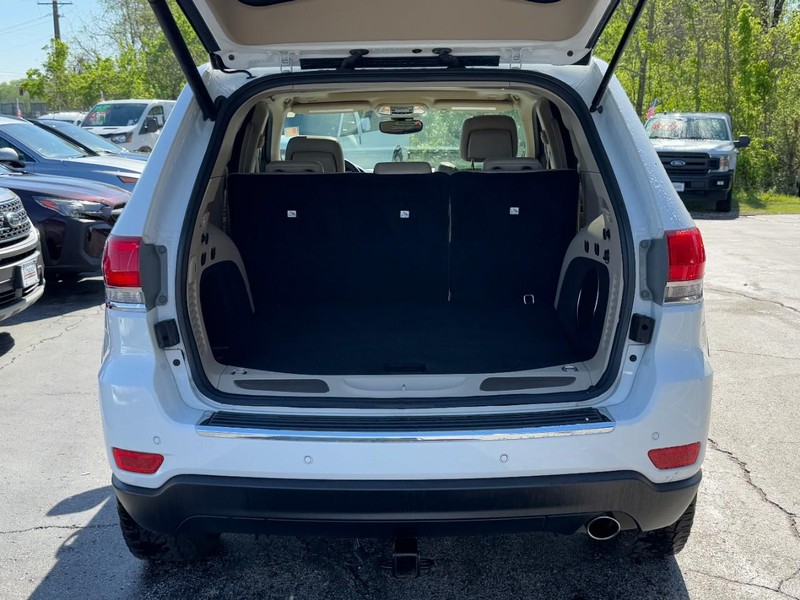 Jeep Grand Cherokee Vehicle Full-screen Gallery Image 05