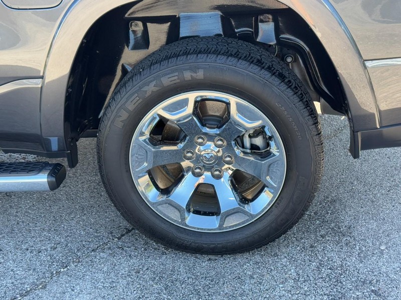 Ram 1500 Vehicle Full-screen Gallery Image 07