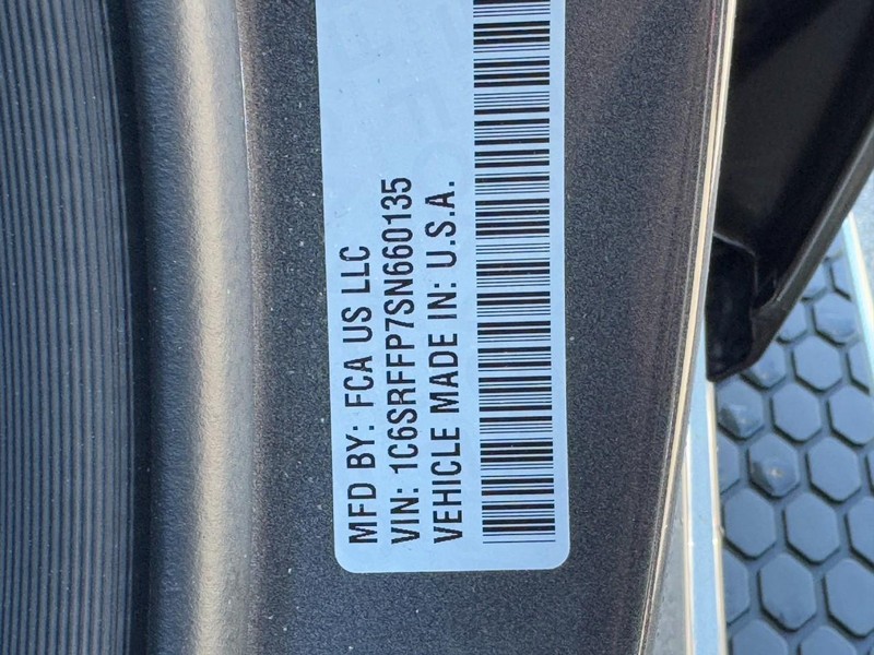 Ram 1500 Vehicle Full-screen Gallery Image 25
