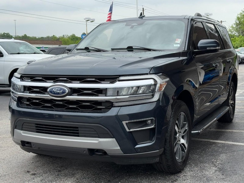 Ford Expedition Vehicle Full-screen Gallery Image 08
