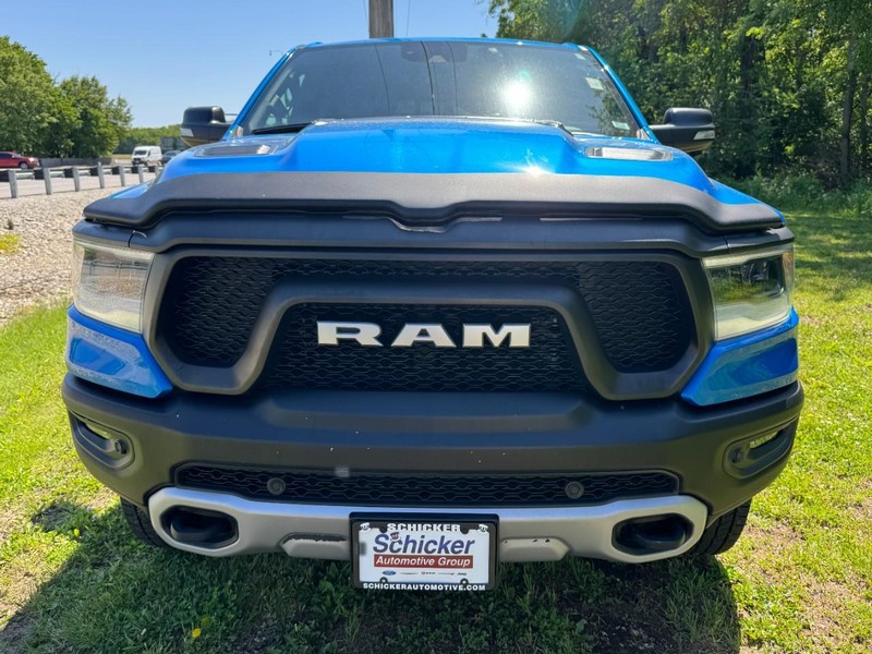 Ram 1500 Vehicle Full-screen Gallery Image 09