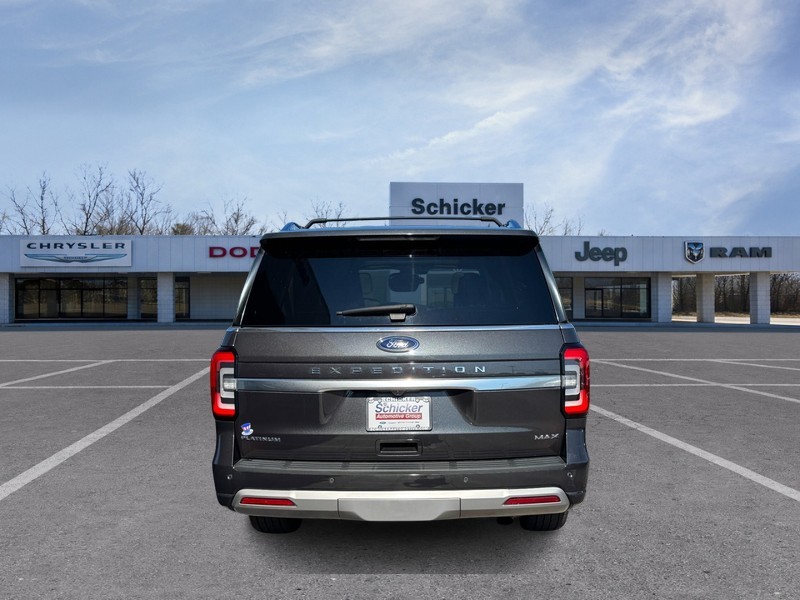 Ford Expedition Max Vehicle Full-screen Gallery Image 04