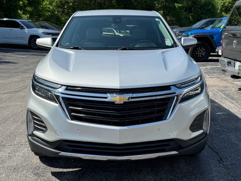 Chevrolet Equinox Vehicle Full-screen Gallery Image 09